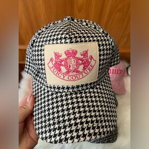 BNWT JUICY Couture Caps😍💗🖤price is EACH